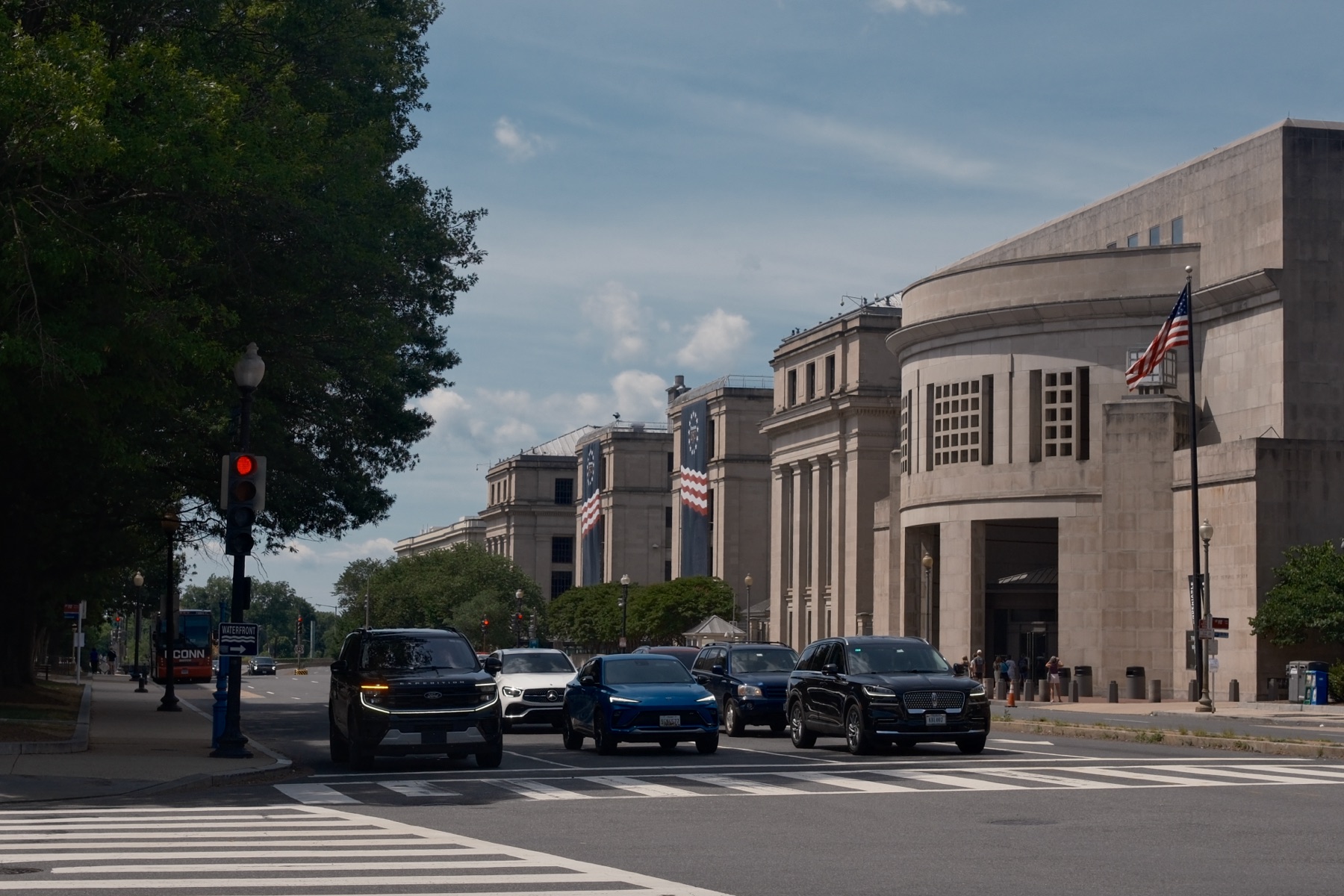 Flags along Constitution Avenue